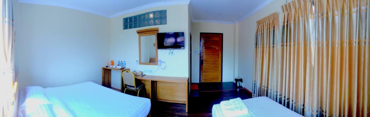 Inle Strand Hotel Ньоншуэ Экстерьер фото
