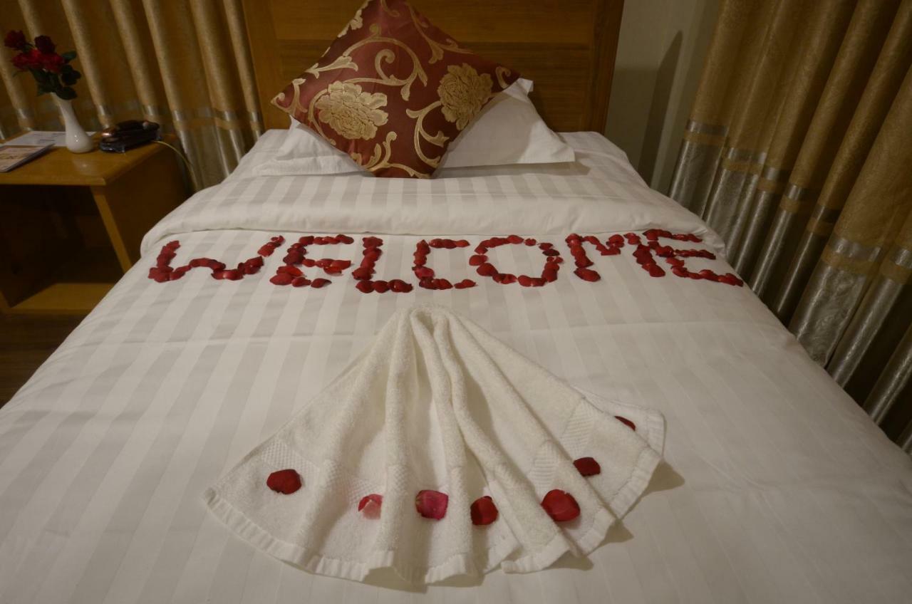 Inle Strand Hotel Ньоншуэ Экстерьер фото